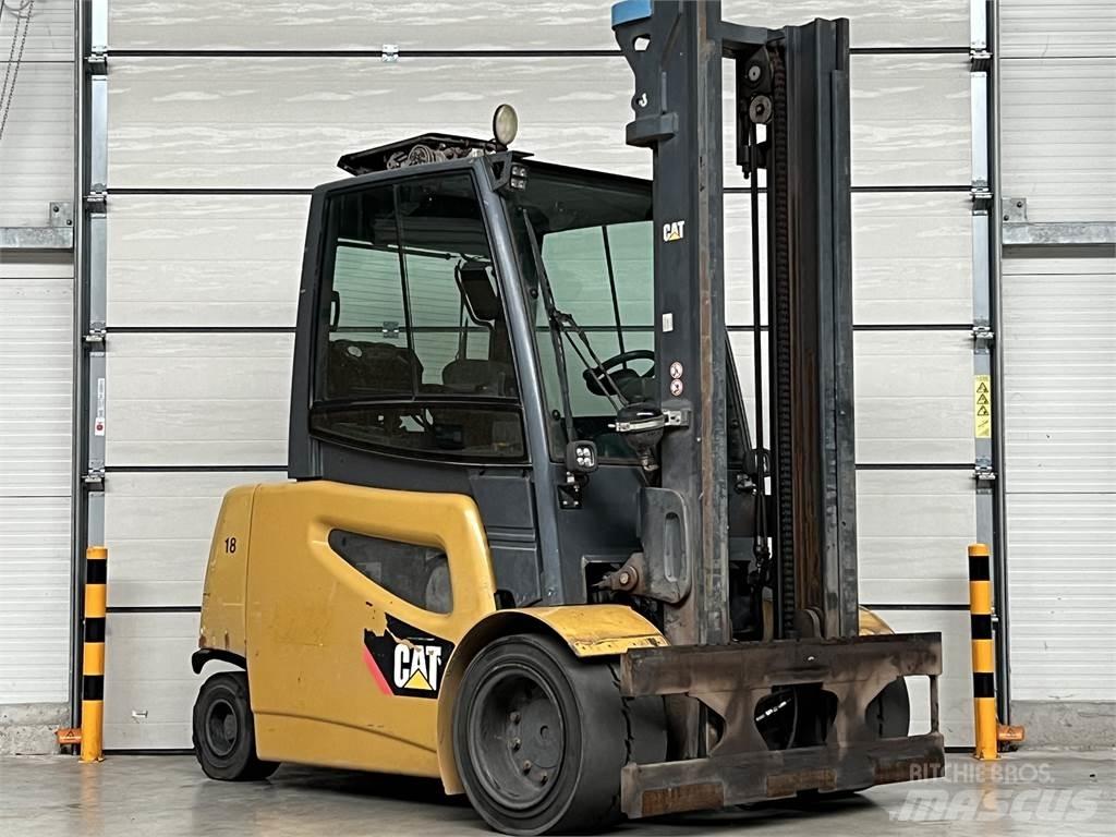 CAT erpillar EP40 Elektrikli forkliftler