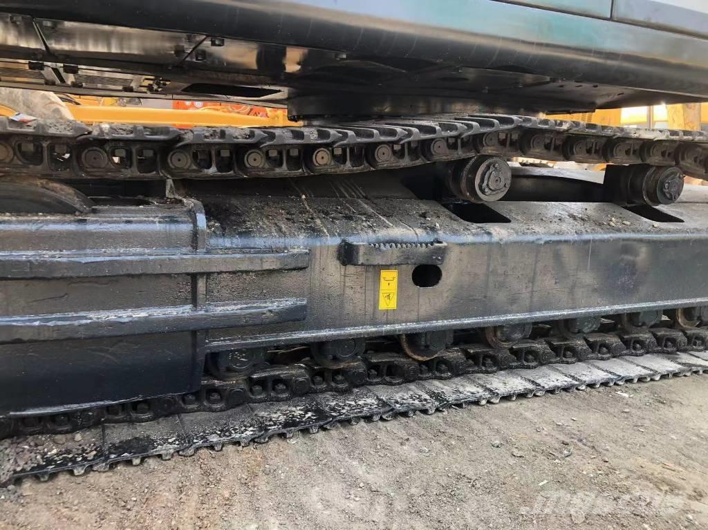 Hyundai R 305 LC-9 Paletli ekskavatörler