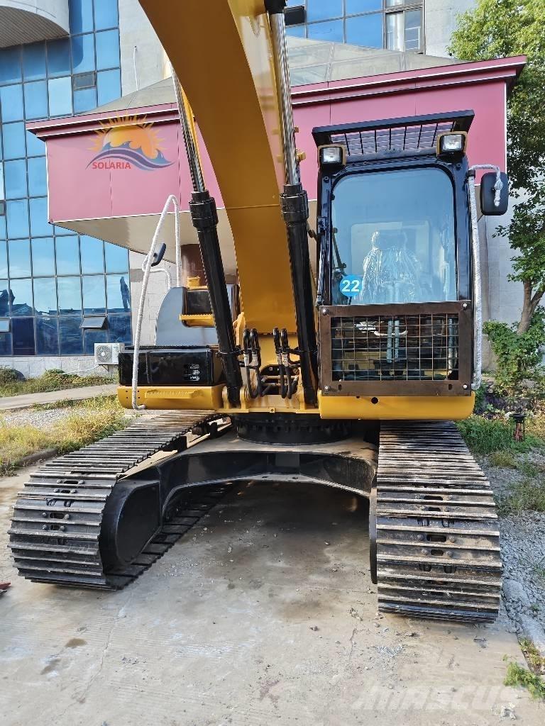 CAT 320D2L Paletli ekskavatörler