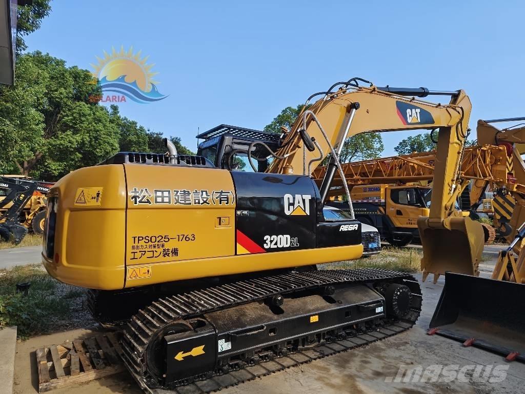 CAT 320D2L Paletli ekskavatörler