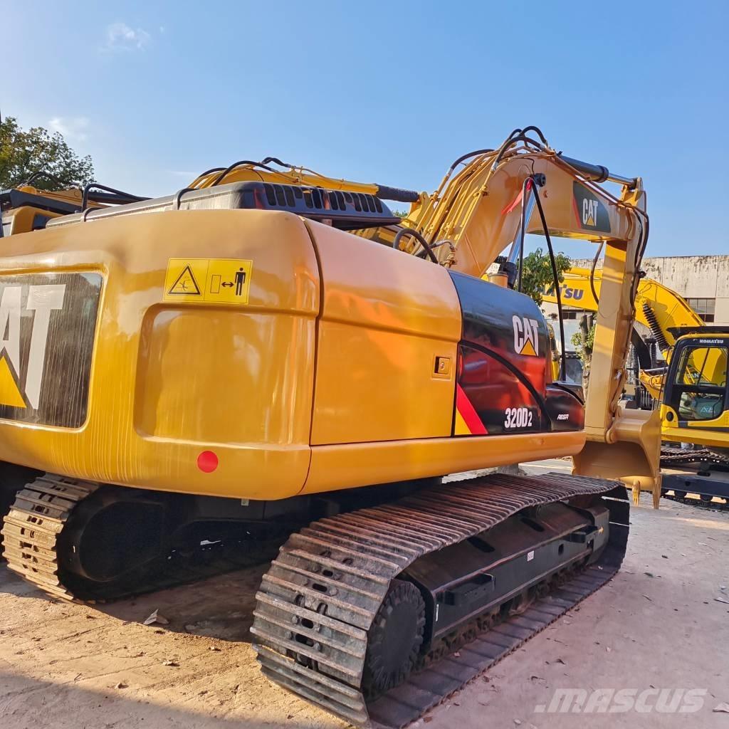 CAT 320 D Paletli ekskavatörler