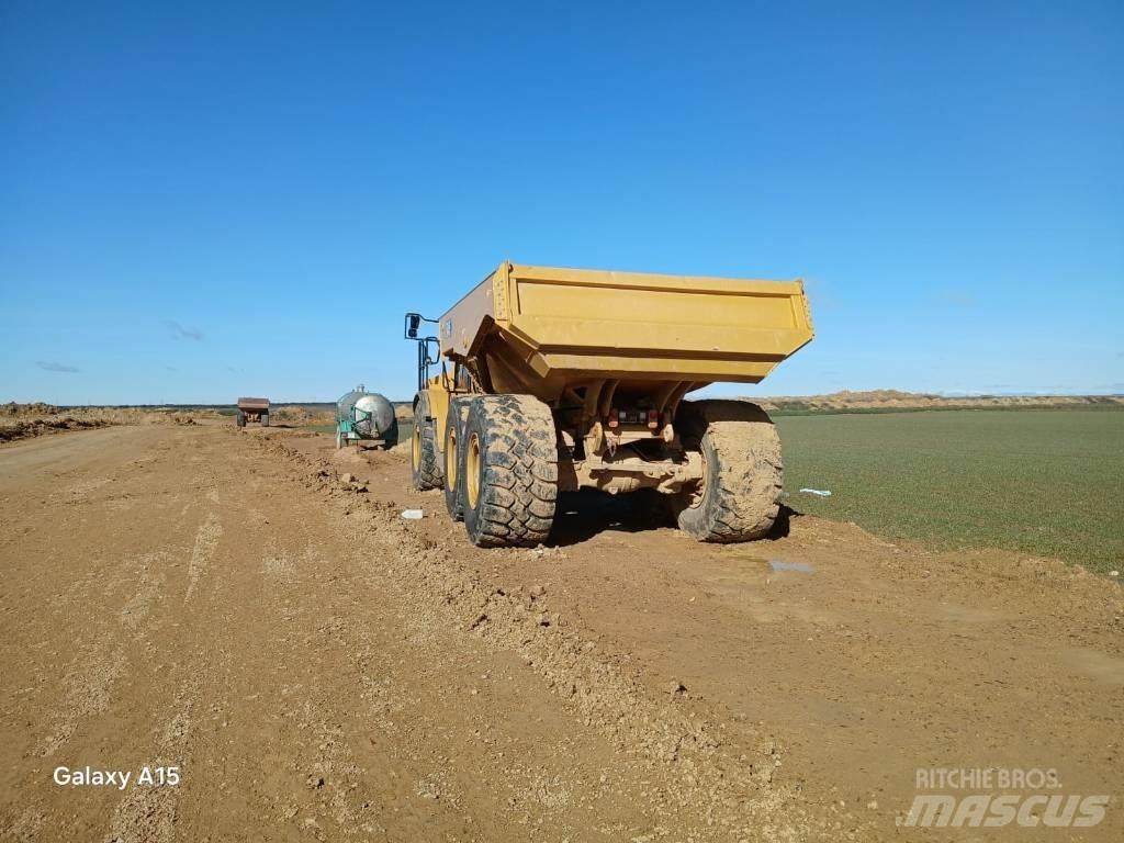 CAT 745 Belden kirma kaya kamyonu