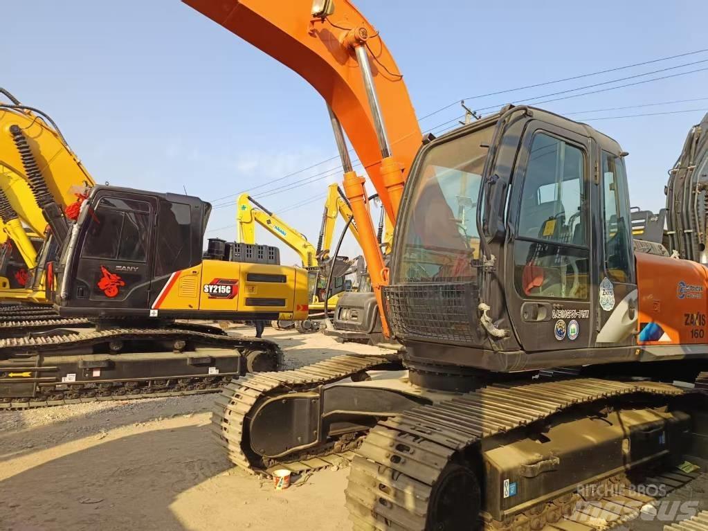 Hitachi ZX160 Paletli ekskavatörler