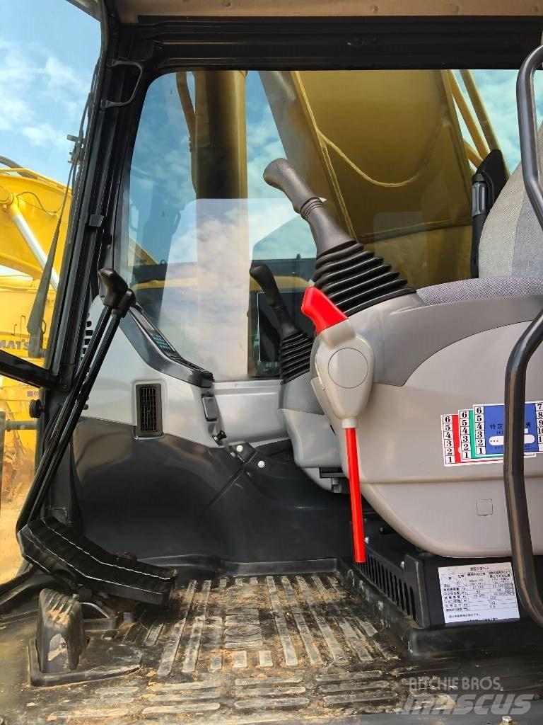 Komatsu 350 Paletli ekskavatörler