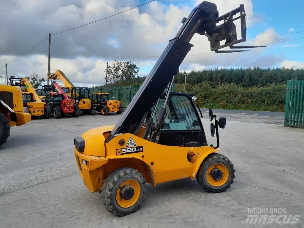 JCB 520-40 Tarimsal teleskopik yükleyiciler