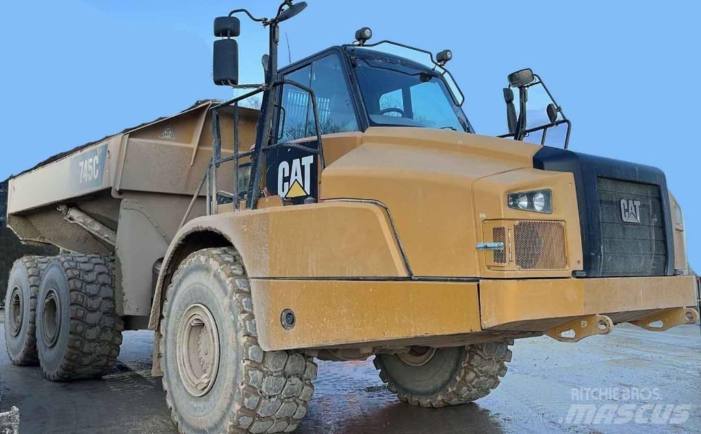 CAT 745 C Belden kirma kaya kamyonu