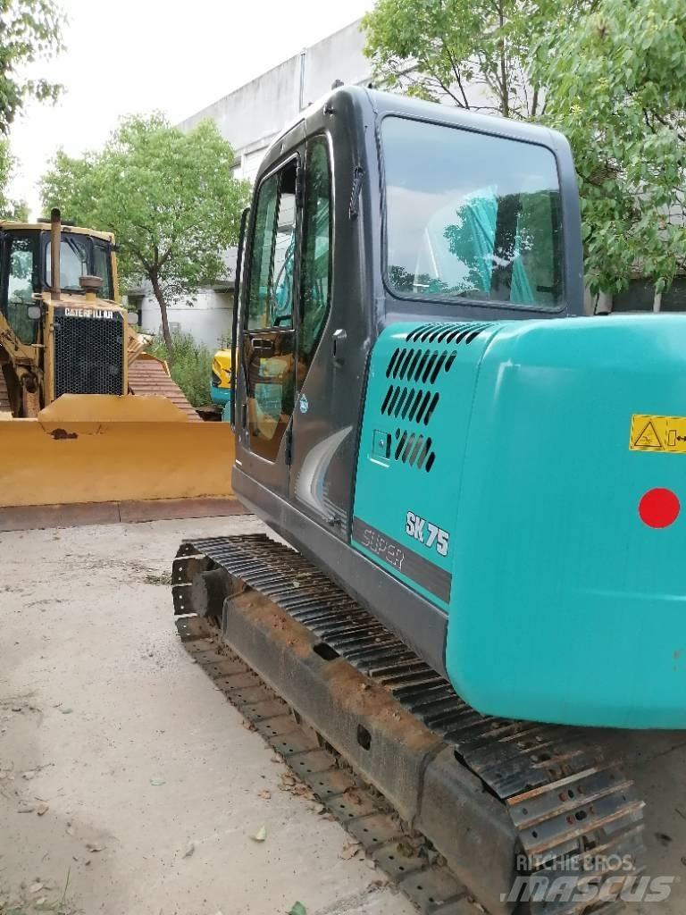 Kobelco SK 75 Paletli ekskavatörler