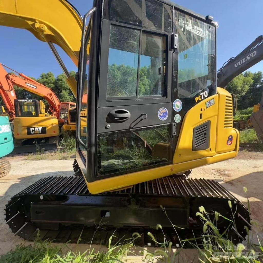 Komatsu PC 70 Paletli ekskavatörler