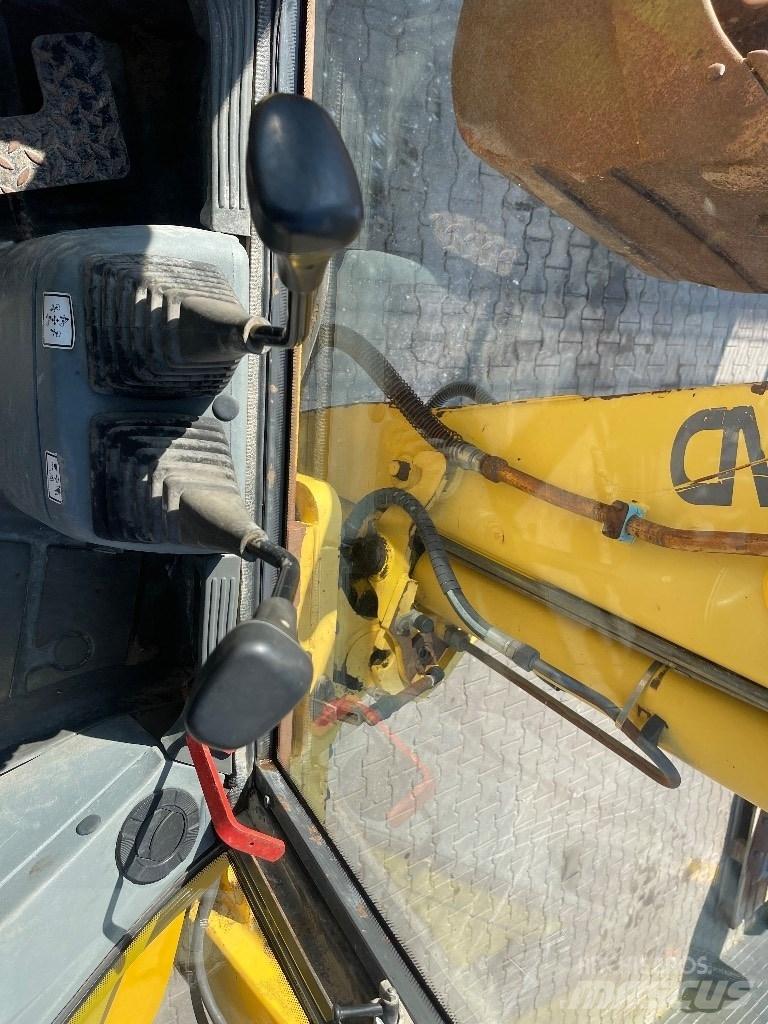 New Holland LB 110 Kazıcı yükleyiciler - beko loder