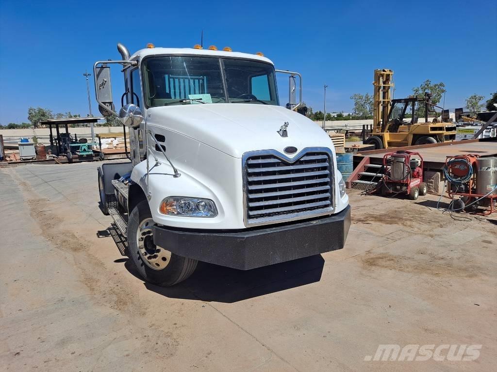Mack CX612 Çekiciler