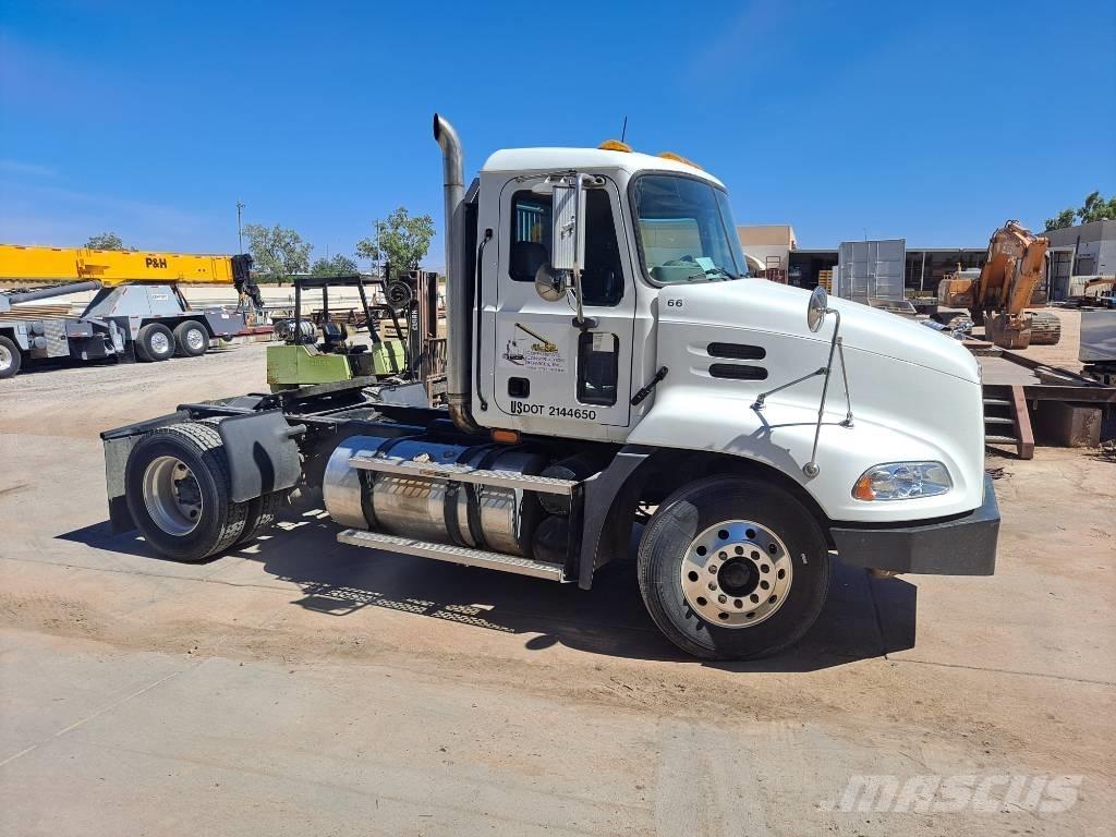 Mack CX612 Çekiciler