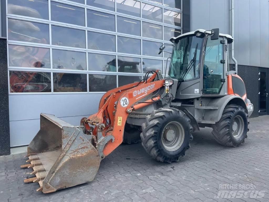 Atlas AR75e S Tekerlekli yükleyiciler