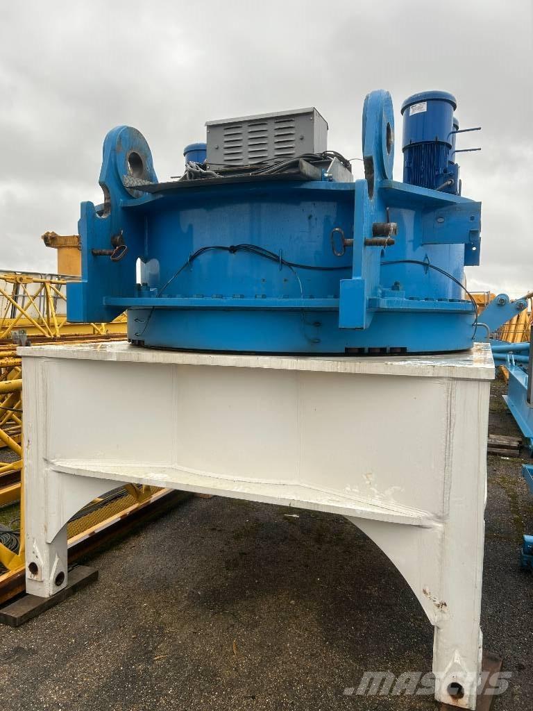 Potain MD560B-M25 Kule vinçler