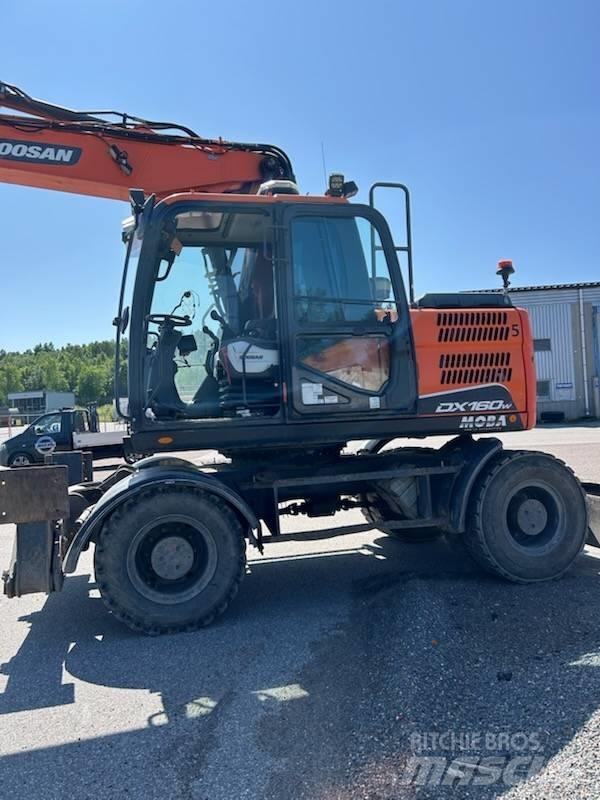 Doosan DX 160 w-5 Lastik tekerli ekskavatörler