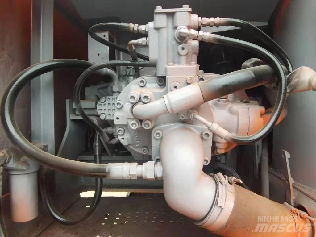 Hitachi EX 200 Paletli ekskavatörler