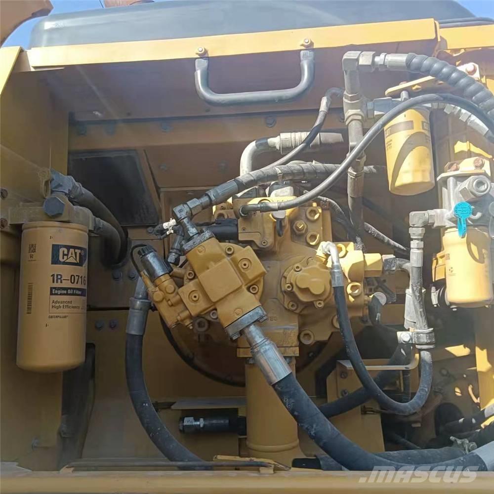 CAT 336D Paletli ekskavatörler