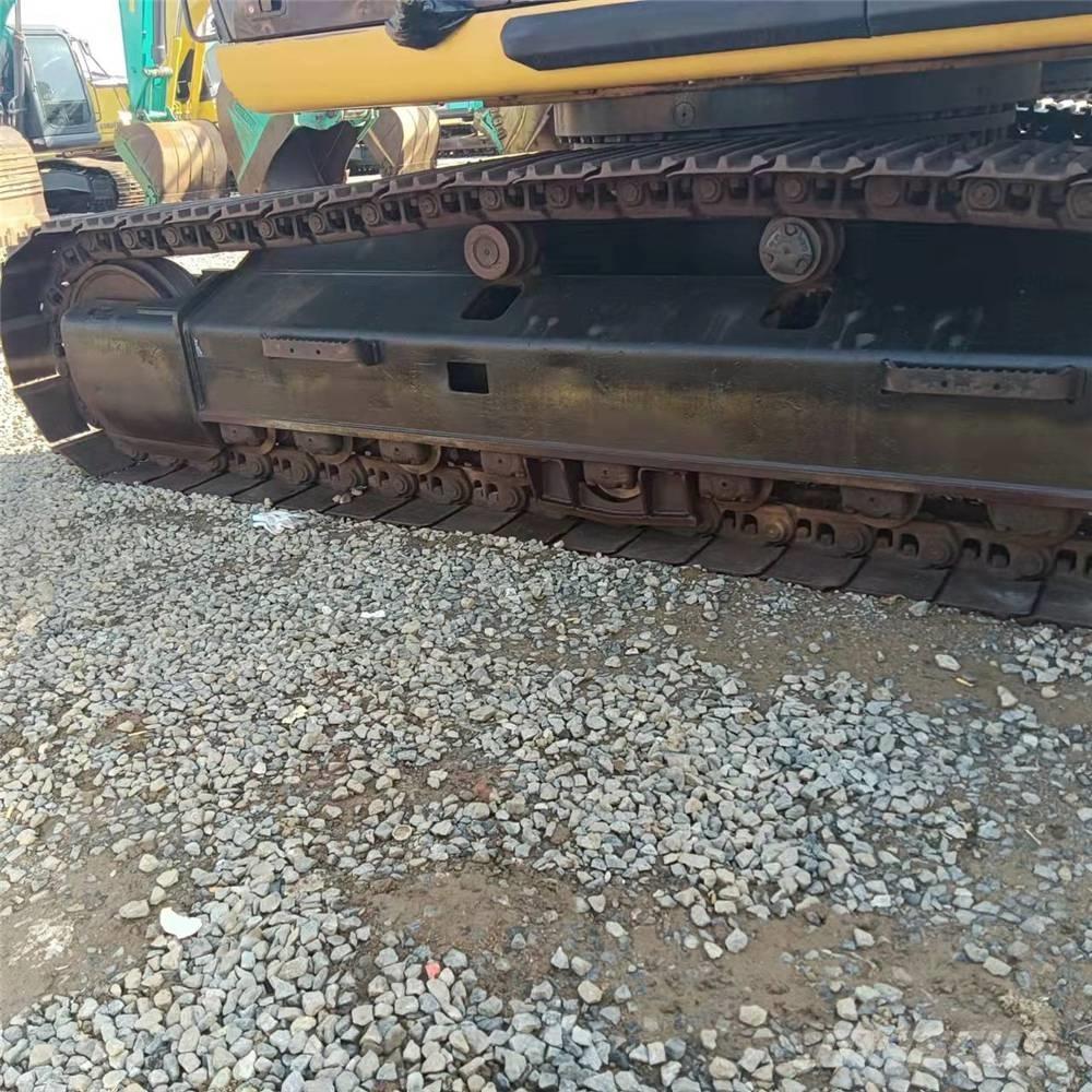 CAT 336D Paletli ekskavatörler