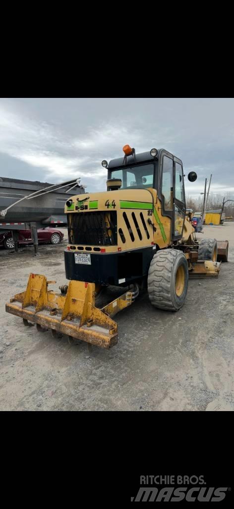 PSI M413XT Greyderler