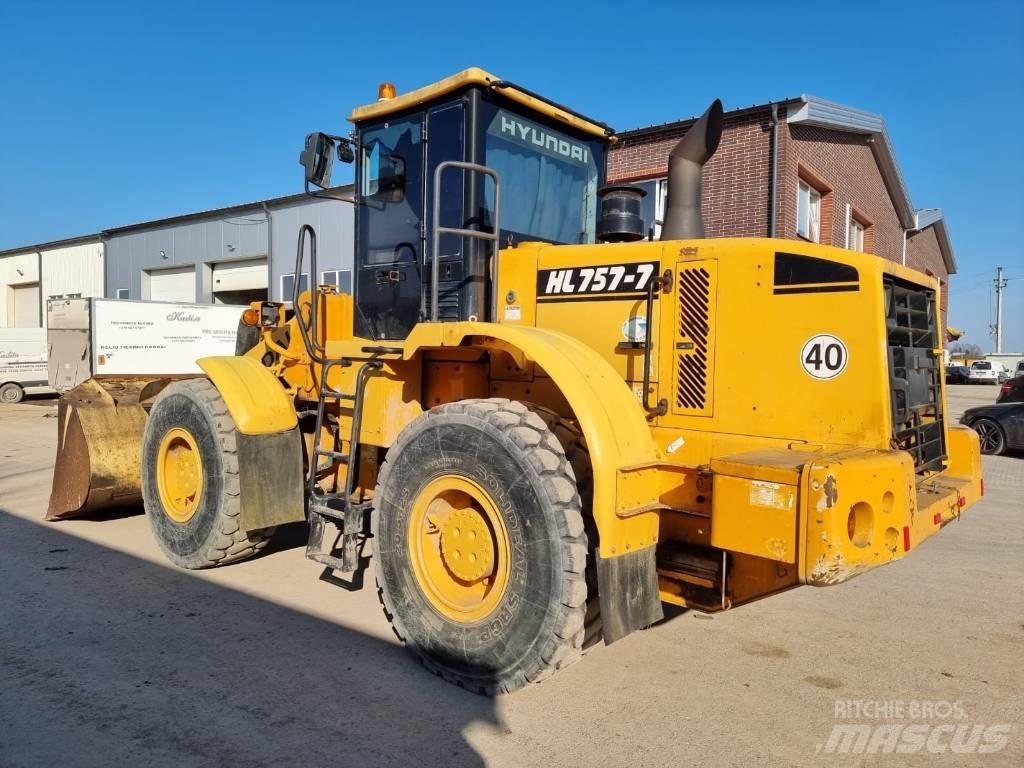 Hyundai HL 757-7 Tekerlekli yükleyiciler