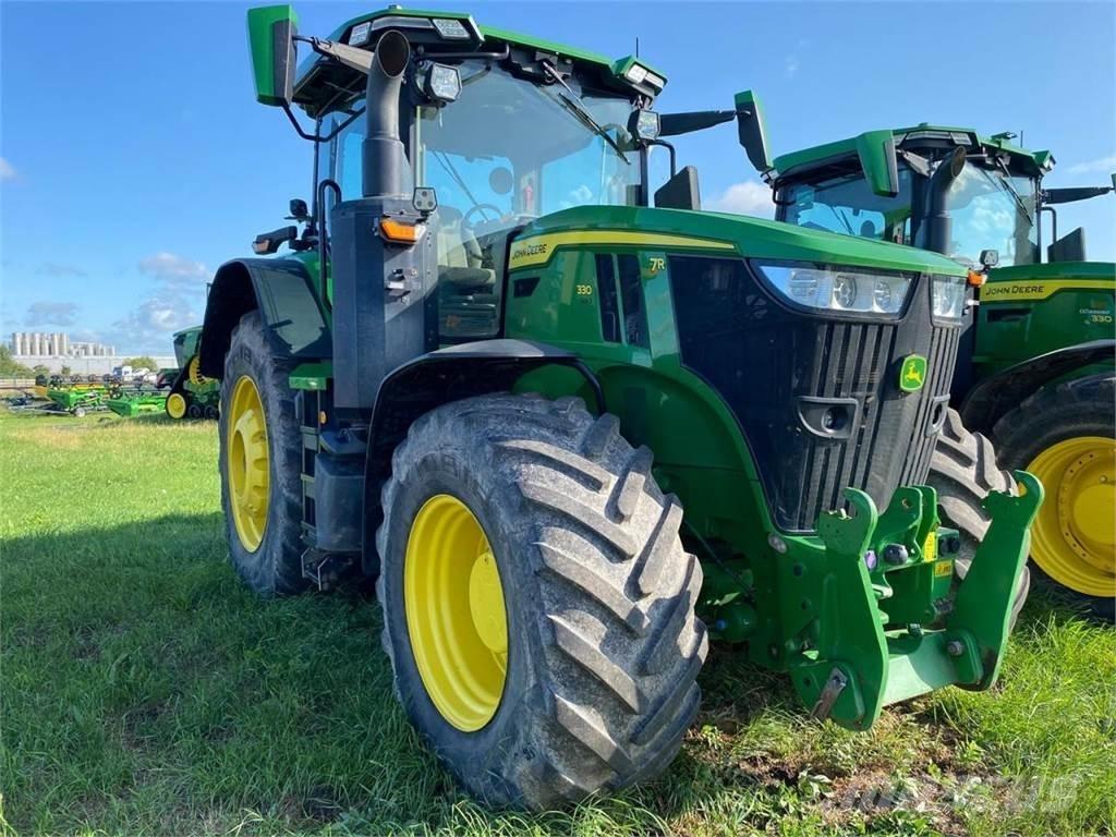 John Deere 7R 330 Traktörler