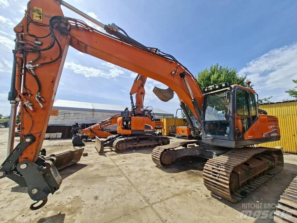 Doosan DX 225 LC-5 Paletli ekskavatörler