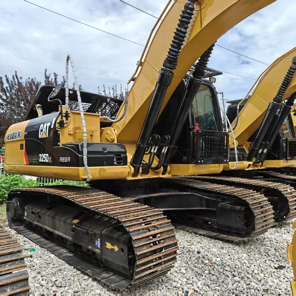 CAT 325D Paletli ekskavatörler