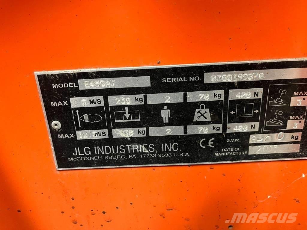 JLG E 450 AJ Körüklü personel platformları