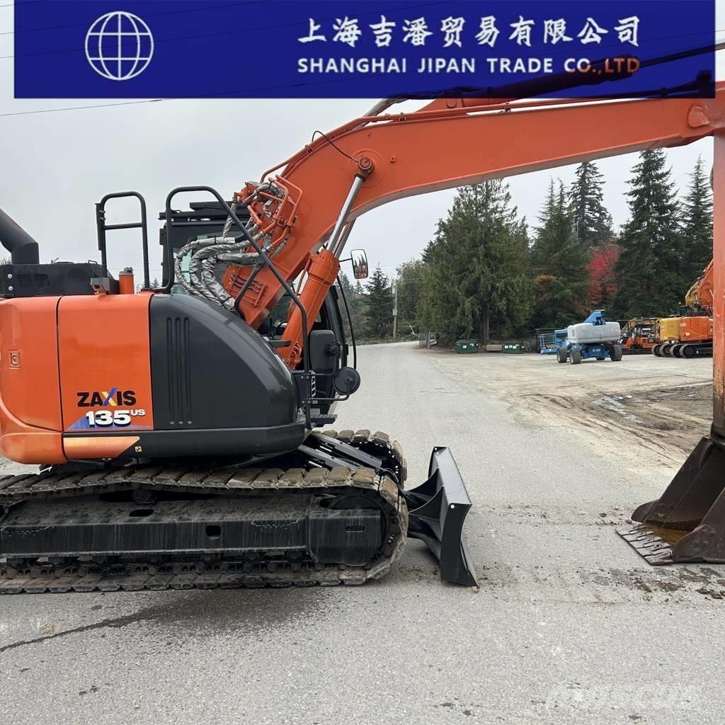 Hitachi ZX 135 Paletli ekskavatörler