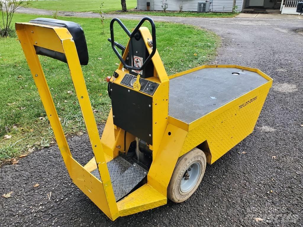 Taylor-Dunn SC090 Çekiciler