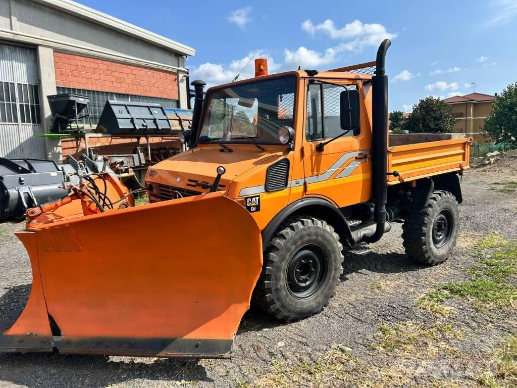 Mercedes-Benz unimog Kapali kasa kamyonlar