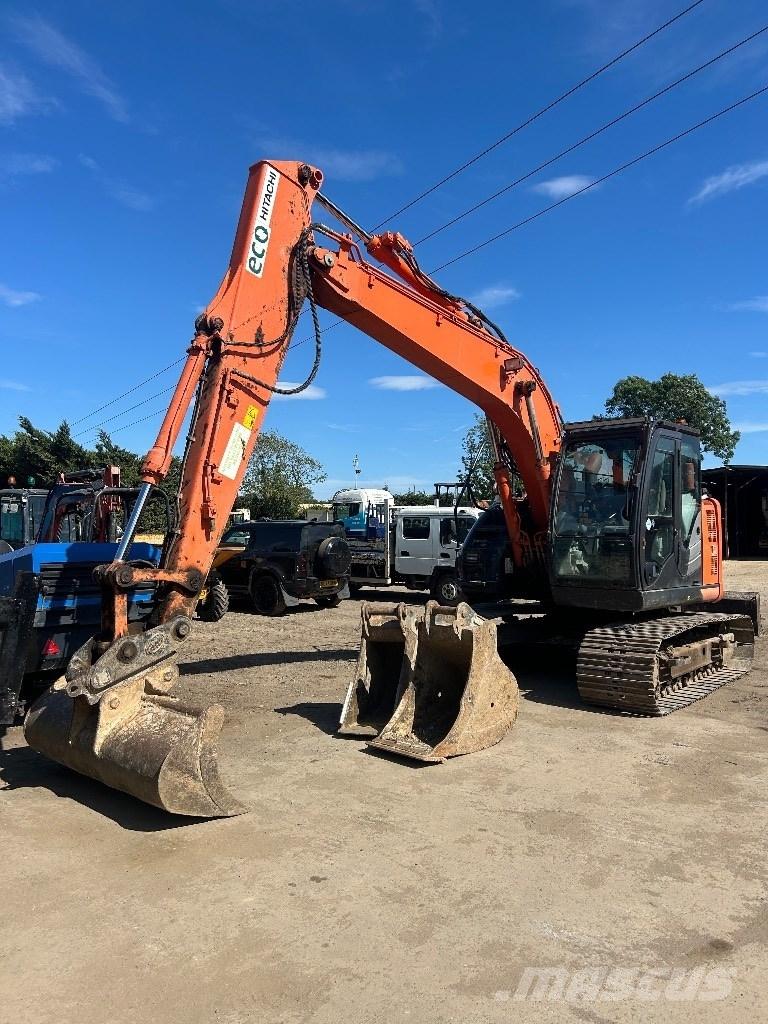 Hitachi ZX 135 US-6 Paletli ekskavatörler