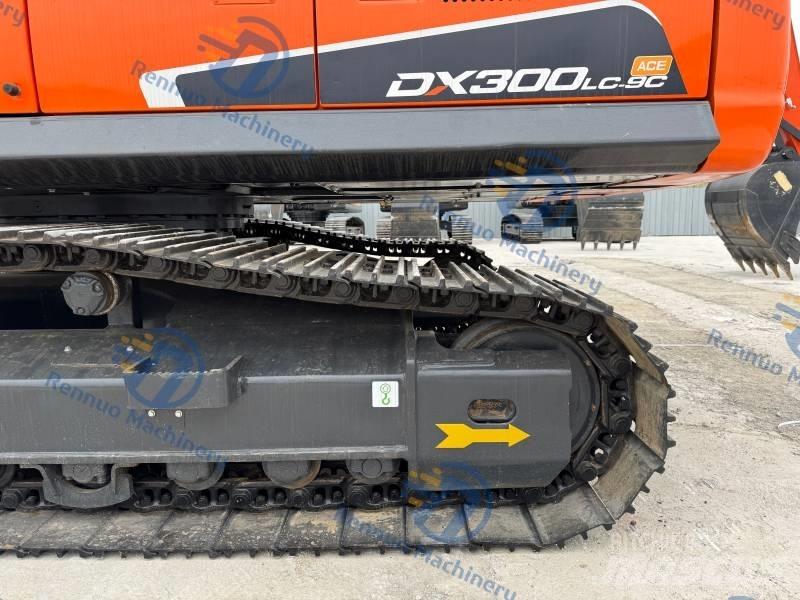 Doosan DX 300 LC-9C Paletli ekskavatörler