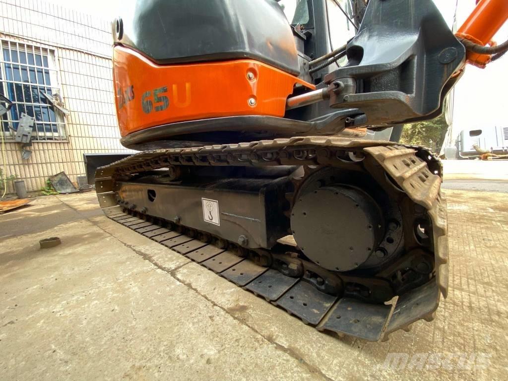 Hitachi ZX65 Mini ekskavatörler, 7 tona dek
