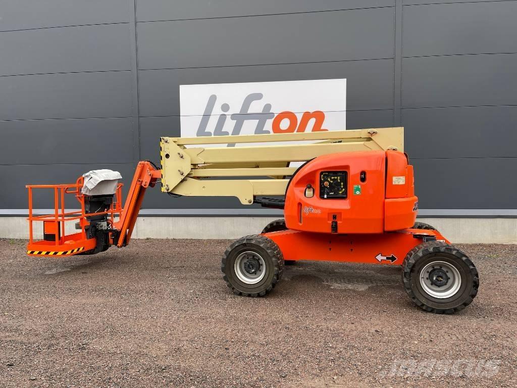 JLG 450 AJ Bomlift Körüklü personel platformları