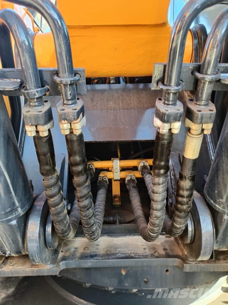 Hyundai R220LC-9S Paletli ekskavatörler