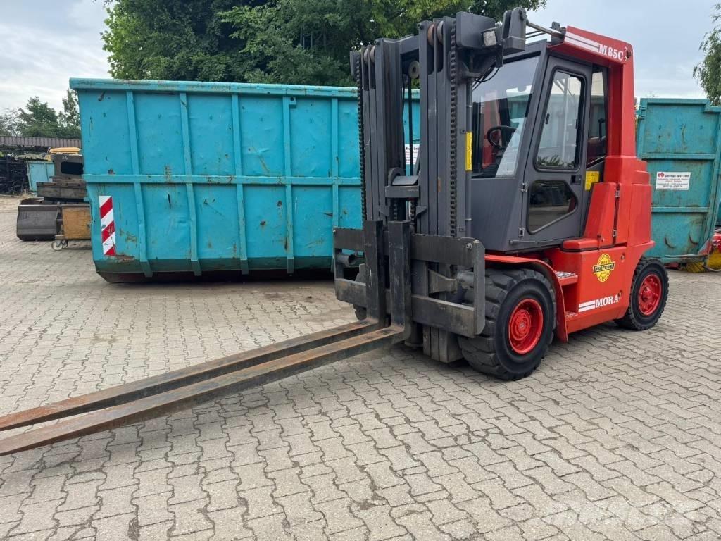 Mora M 80 CS Dizel forkliftler