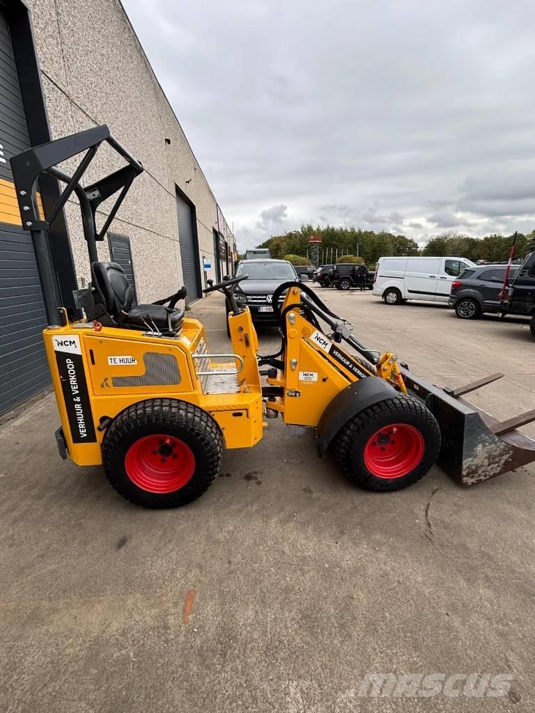 Knikmops KM 130 Tekerlekli yükleyiciler