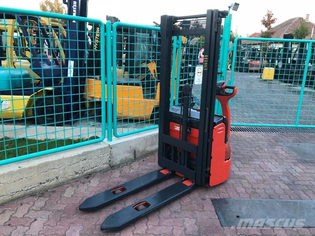 Linde L 12 V-3108 Yaya kumandali istif makinasi