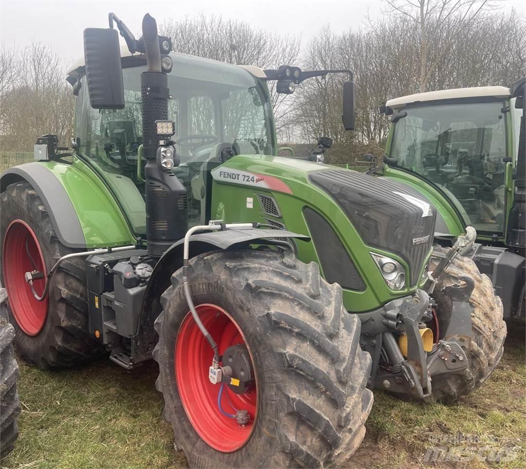 Fendt 724 Vario Traktörler