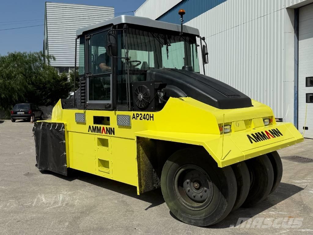 Ammann AP 240 H Pnömatik lastikli silindirler