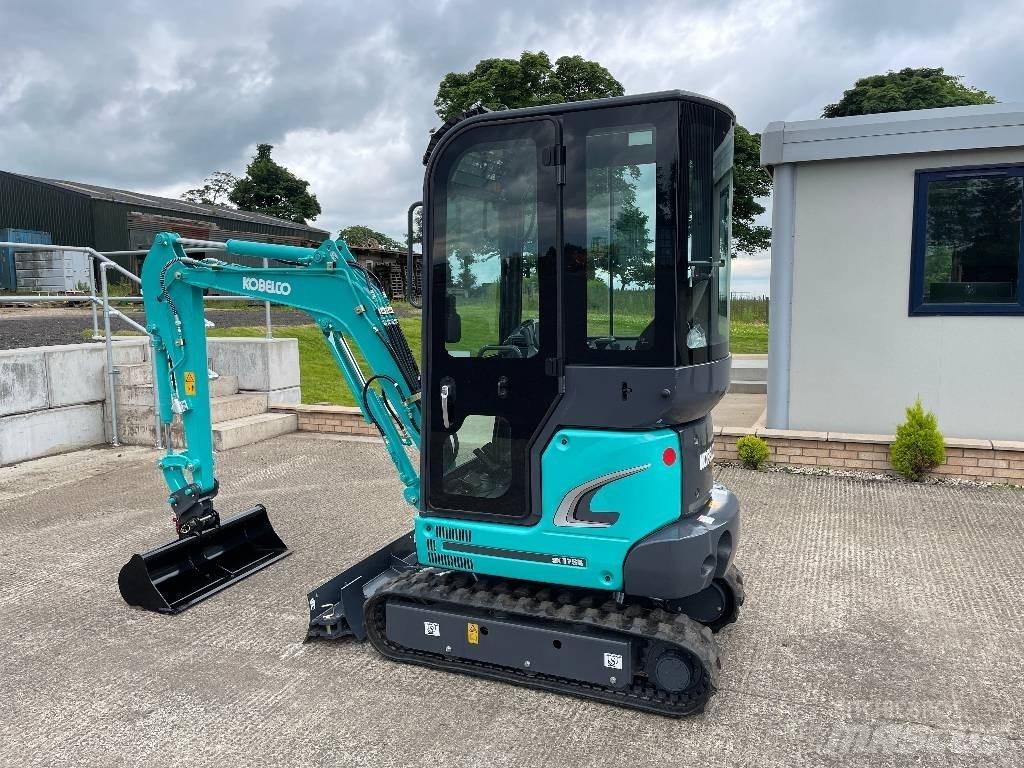 Kobelco SK17SR-3E Mini ekskavatörler, 7 tona dek