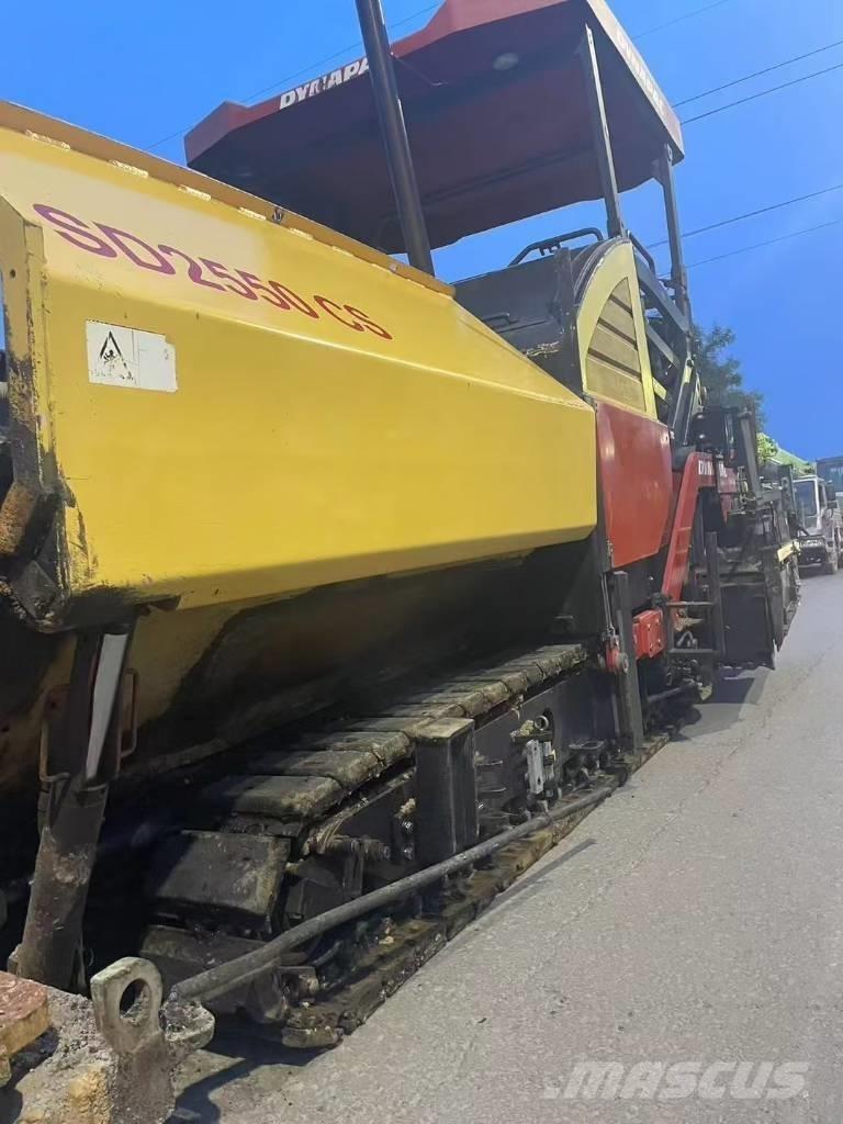 Dynapac sd2550 Asfalt sericiler