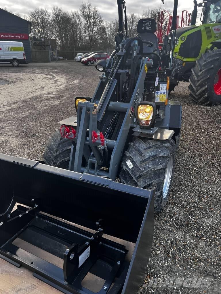 GiANT G 1500 HD Mini yükleyiciler