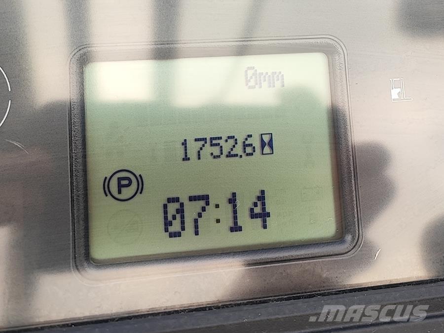 Linde R12B-01 Reach truck - depo içi istif araçları