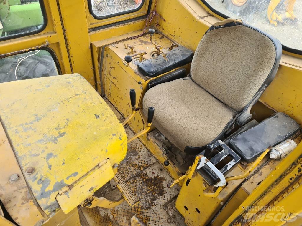 Komatsu D 85-18 Paletli dozerler