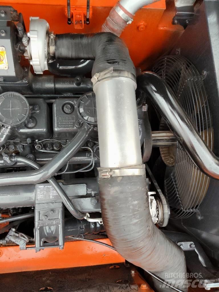 Doosan DX300 Paletli ekskavatörler