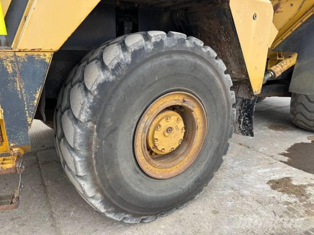 Komatsu HM 350-1 Belden kirma kaya kamyonu