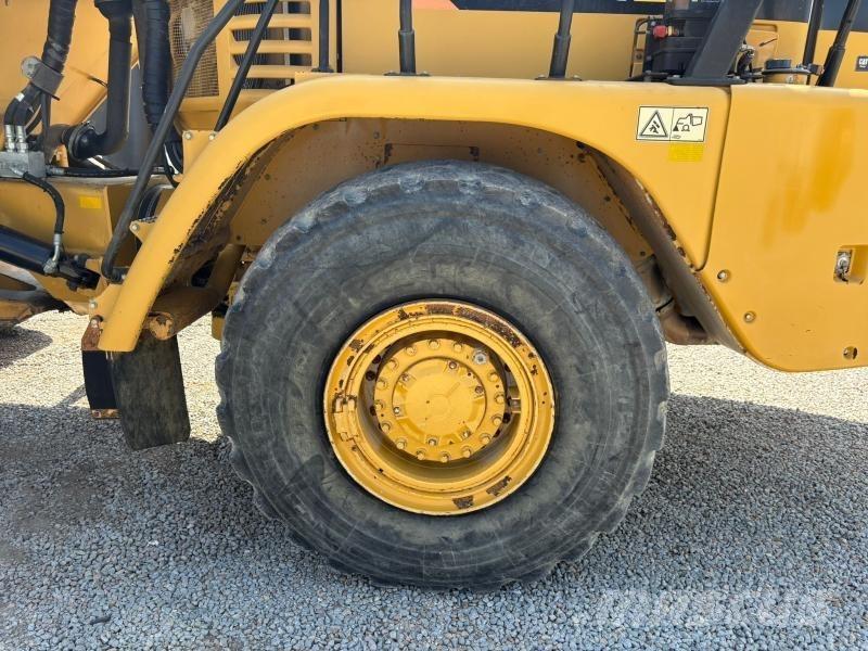 CAT 730 Belden kirma kaya kamyonu
