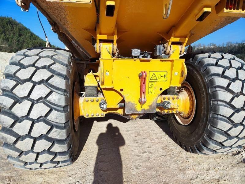Volvo A45G Belden kirma kaya kamyonu