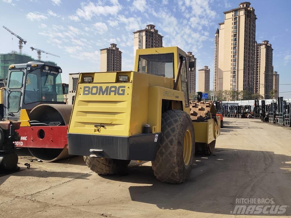 Bomag BW 217 Tek tamburlu silindirler